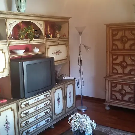 Deluxe House For 8 By The Sea